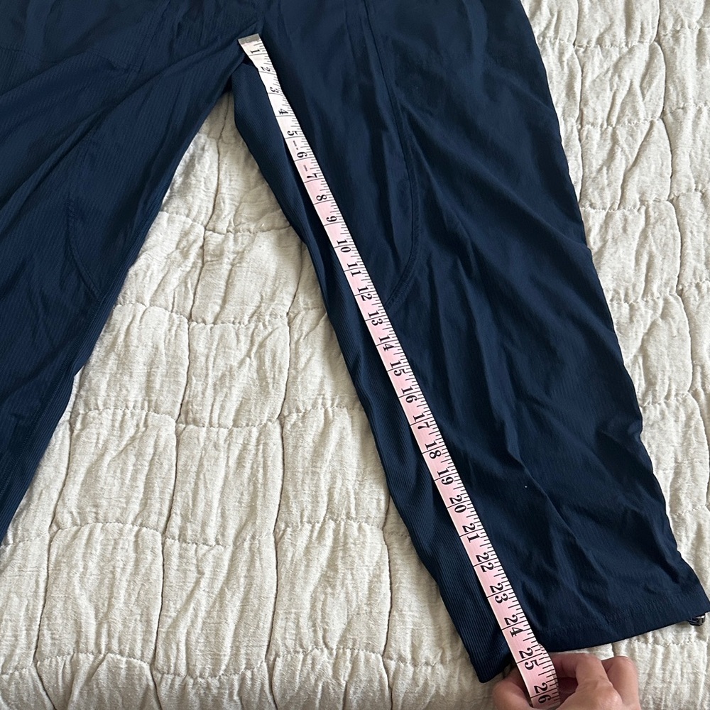 Lululemon Navy Joggers 12 - Picture 4 of 6